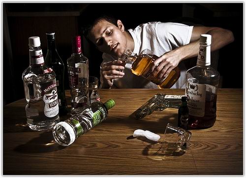 Врачи: Алкоголь спасает от артрита