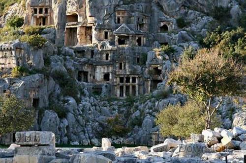 Необычные похоронные ритуалы и традиции