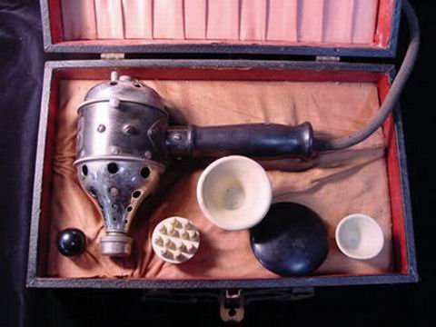 Вибратор 1902 года. Пятое в мире электрическое устройство