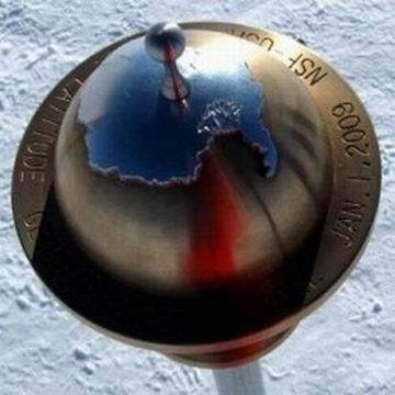 10 интересных фактов о Северном и Южном полюсе Земли 10 интересных фактов о Северном и Южном полюсе Земли