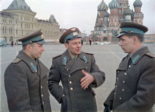 Юрий Гагарин — гражданин Земли Юрий Гагарин — гражданин Земли